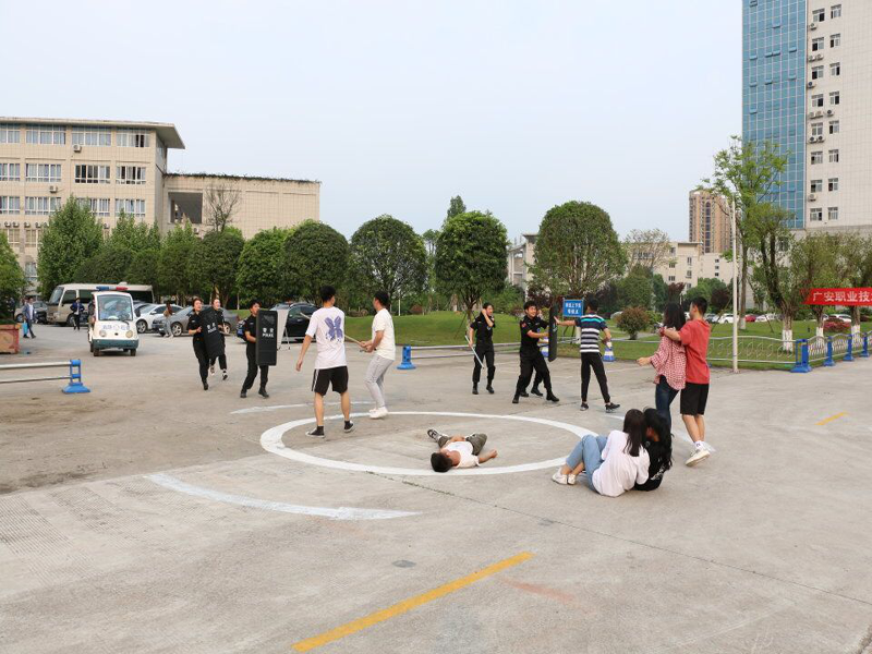 图片2 图片2